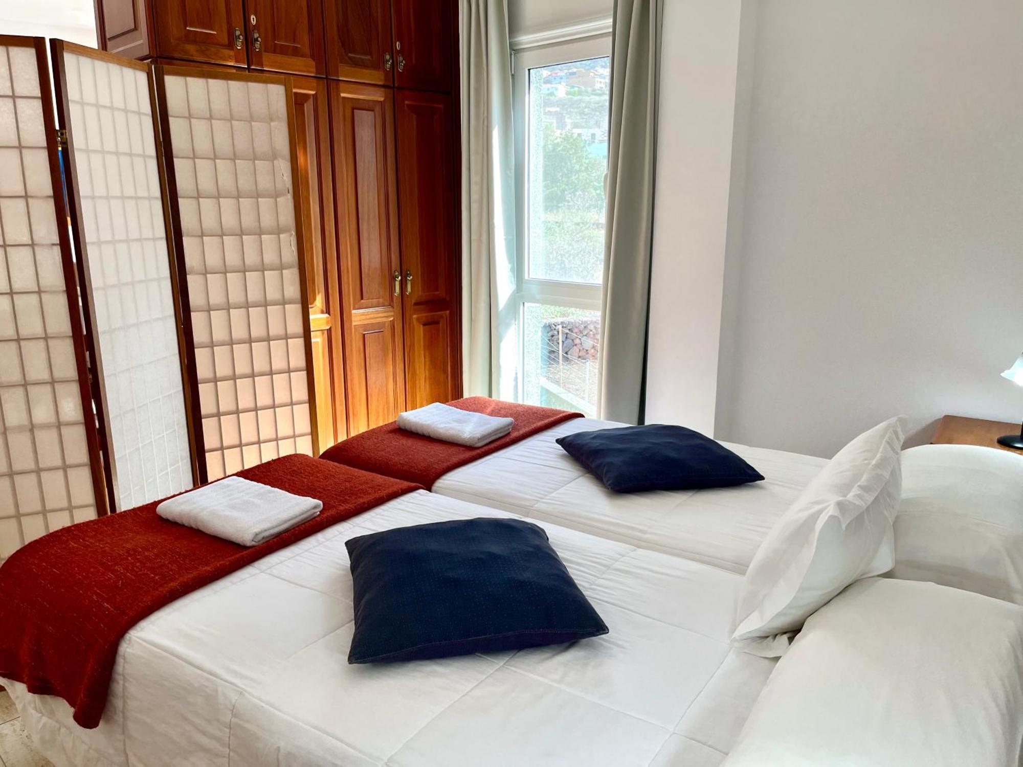 Apartamentos Edalmar 弗龙特拉 外观 照片