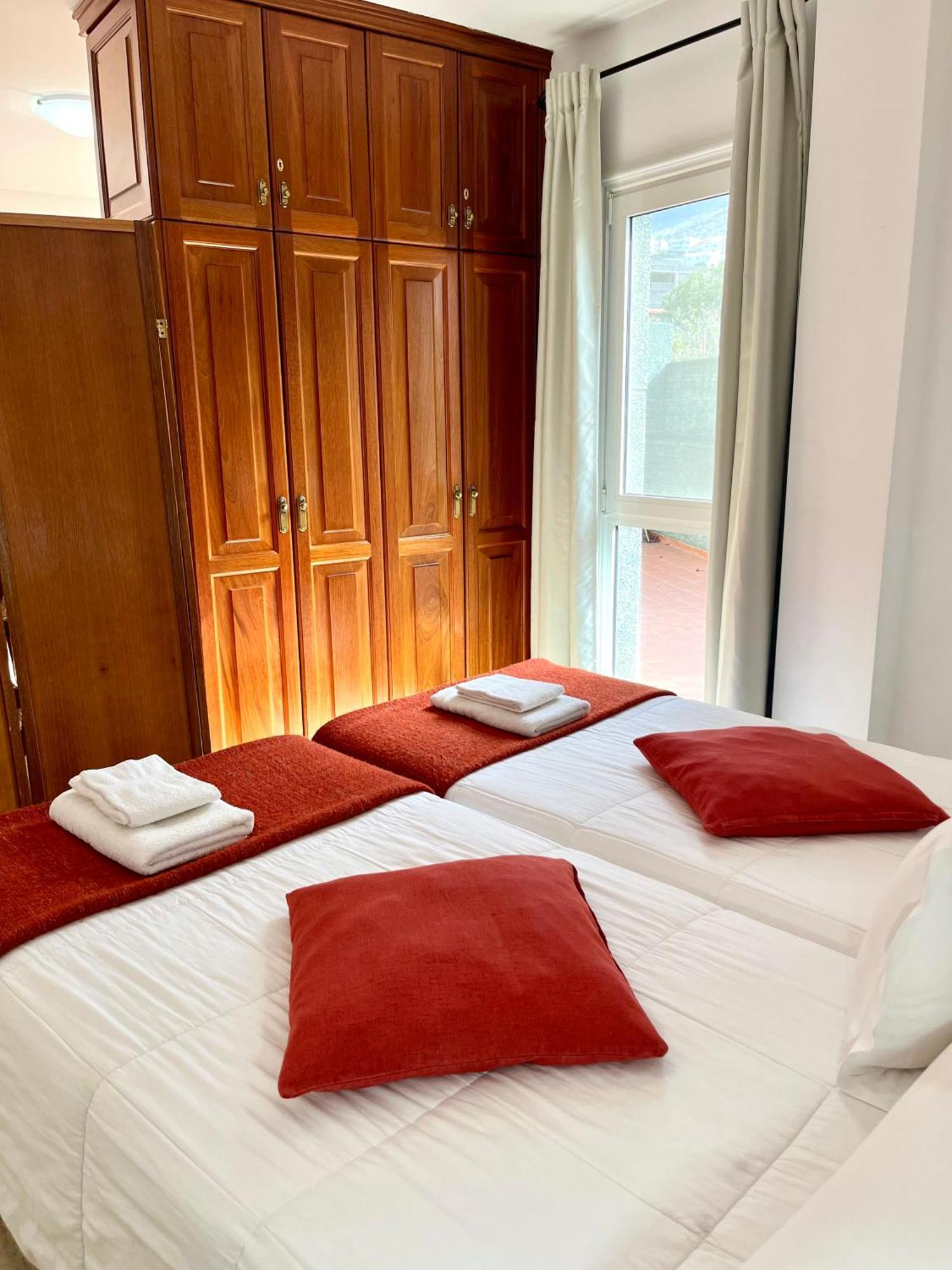 Apartamentos Edalmar 弗龙特拉 外观 照片