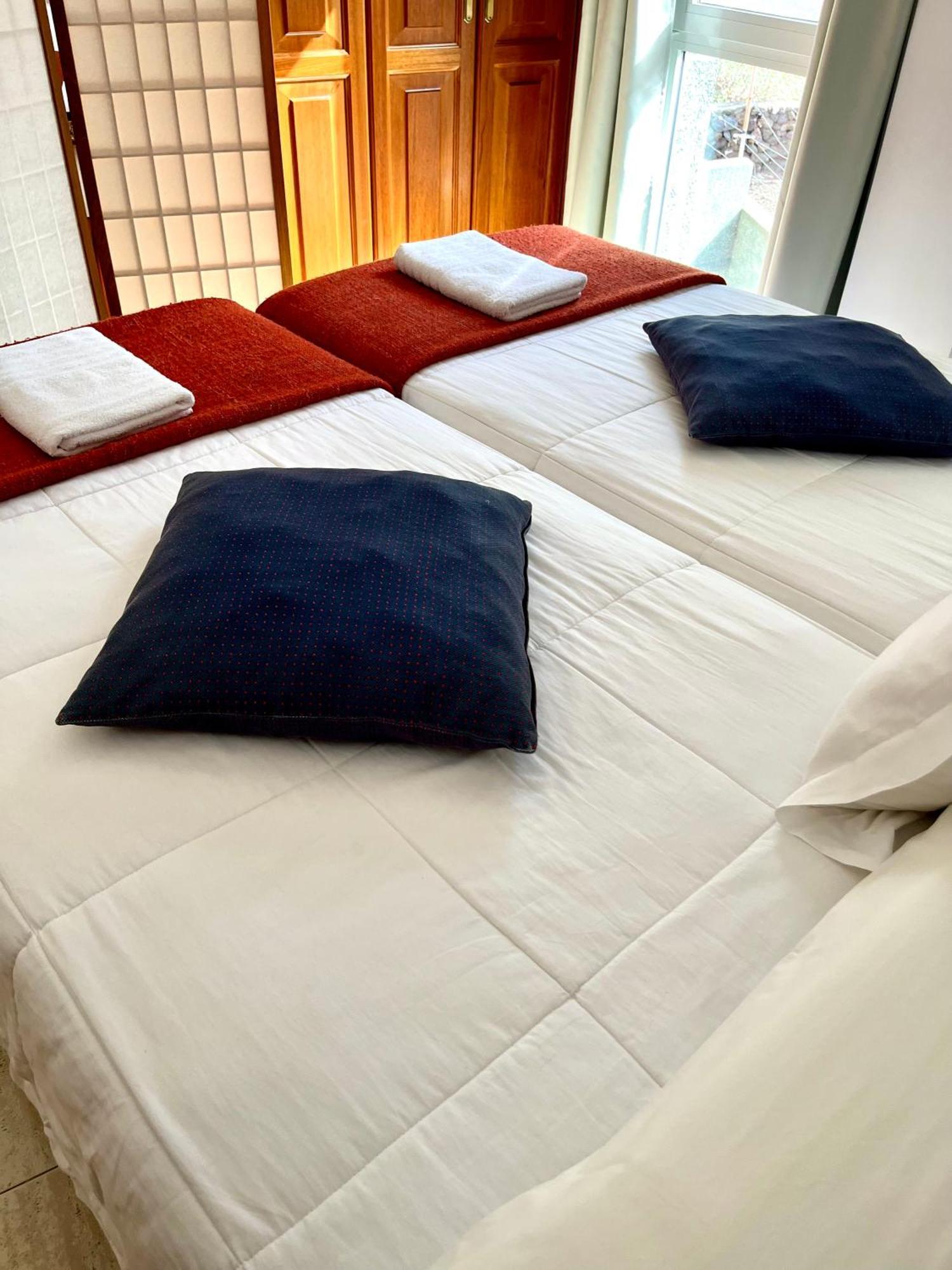 Apartamentos Edalmar 弗龙特拉 外观 照片