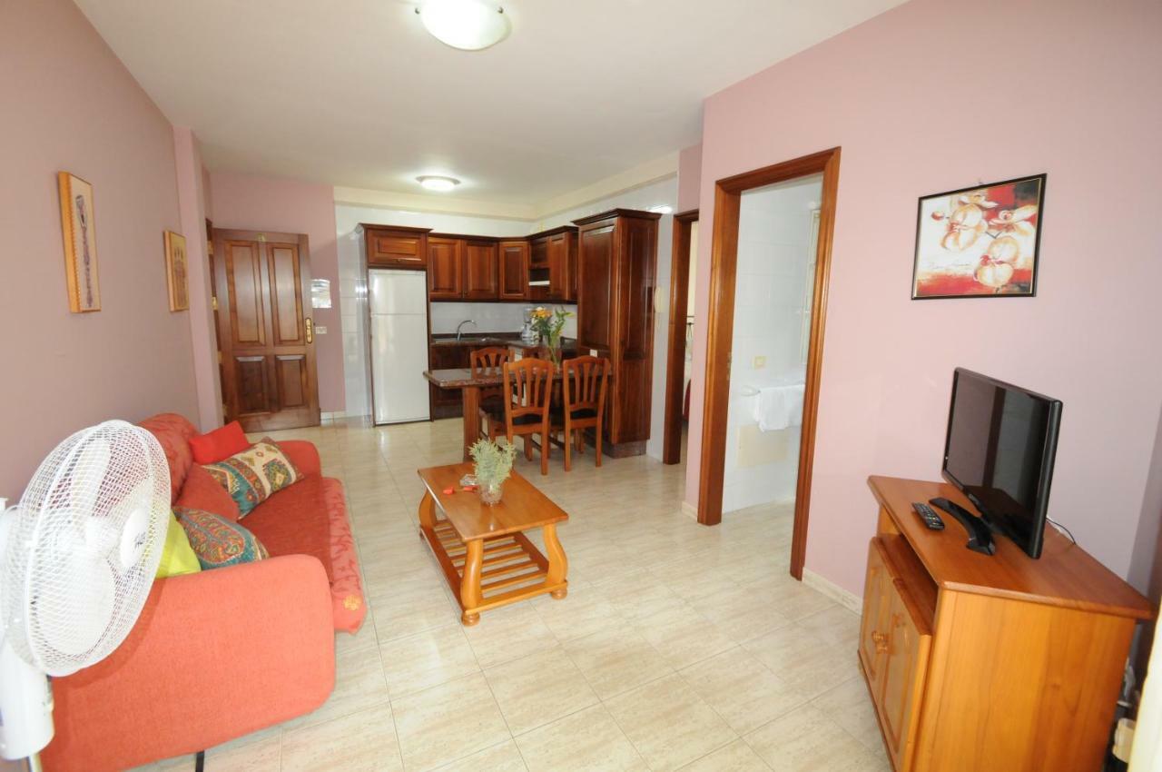 Apartamentos Edalmar 弗龙特拉 外观 照片