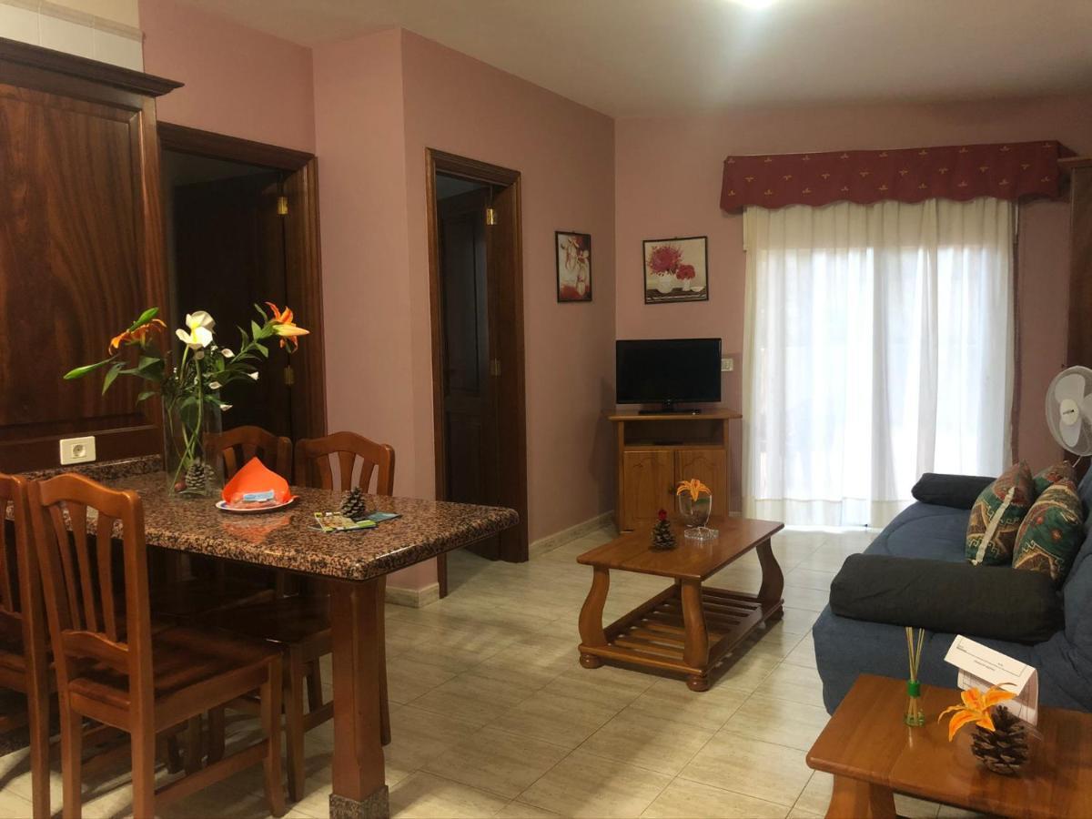 Apartamentos Edalmar 弗龙特拉 外观 照片