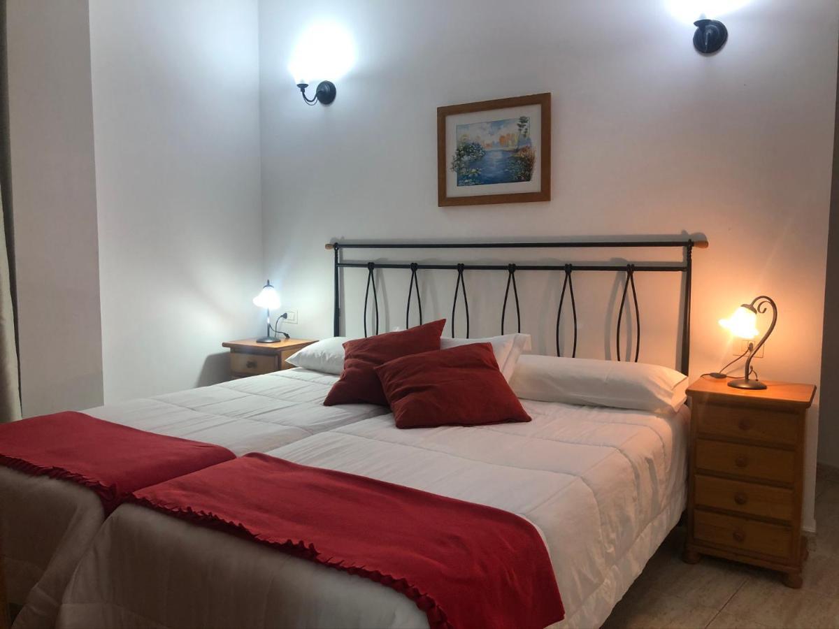Apartamentos Edalmar 弗龙特拉 外观 照片